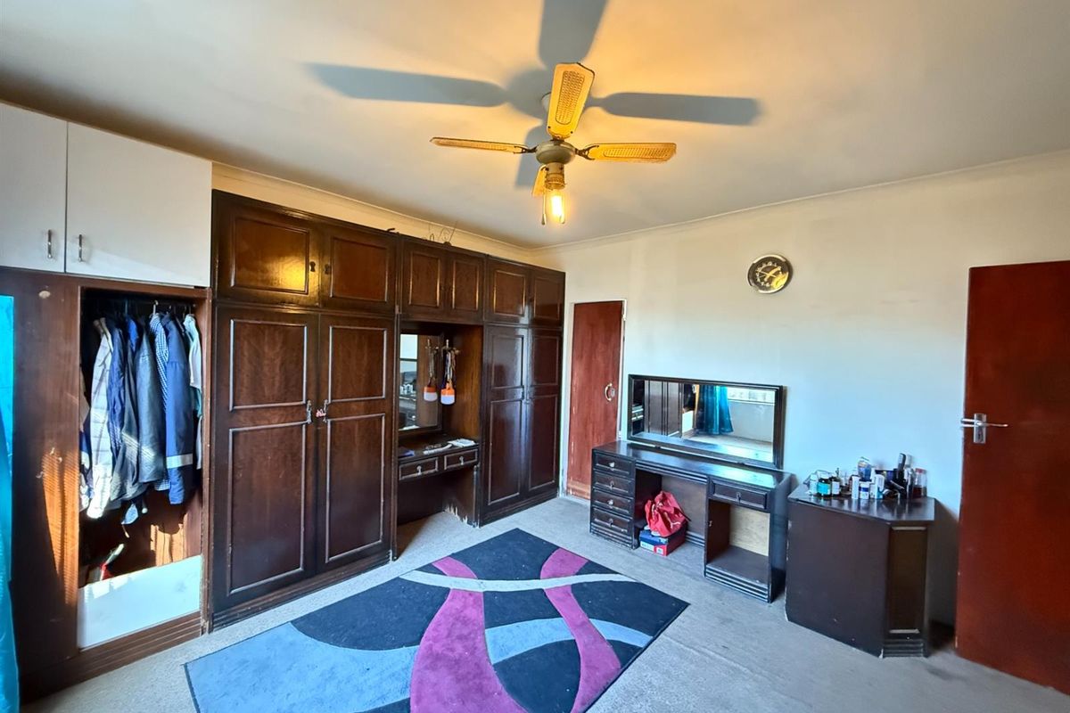 3 Bedroom Family Home with Flatlet and Income Potential in Balhar - Photo 2