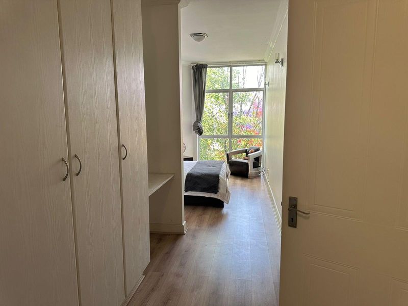 Spacious 1-Bedroom Apartment with Treetop Views in Secure Setting - Photo 7