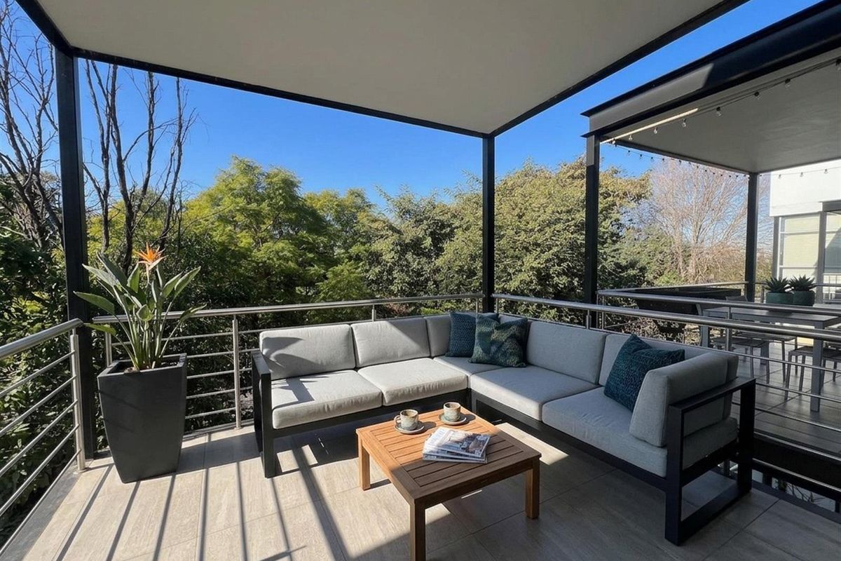 Spacious 1-Bedroom Apartment with Treetop Views in Secure Setting - Photo 3