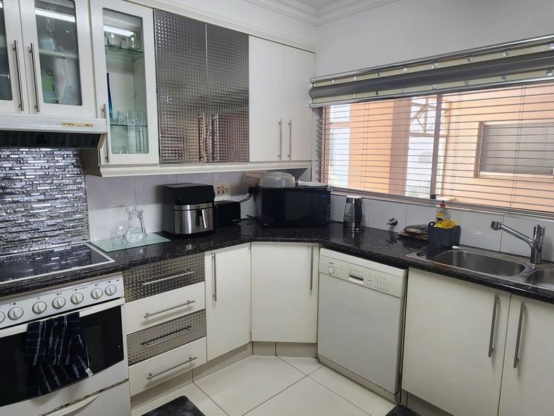 Furnished Apartment To Rent in Umhlanga Central, Umhlanga, KwaZulu Natal - Photo 4