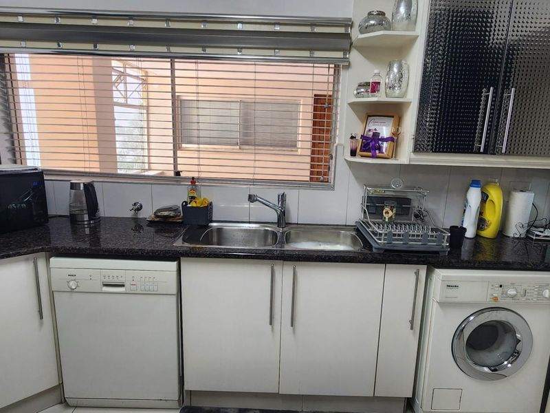 Furnished Apartment To Rent in Umhlanga Central, Umhlanga, KwaZulu Natal - Photo 3