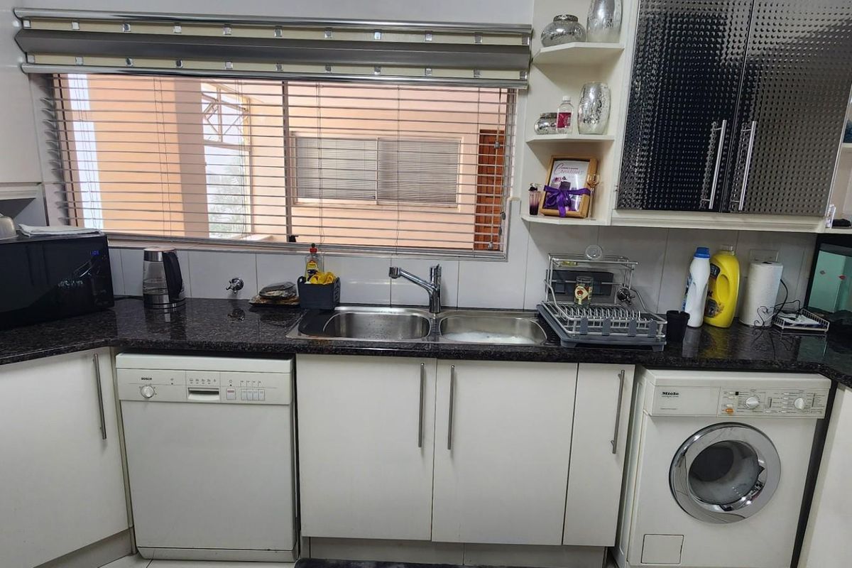 Furnished Apartment To Rent in Umhlanga Central, Umhlanga, KwaZulu Natal - Photo 3