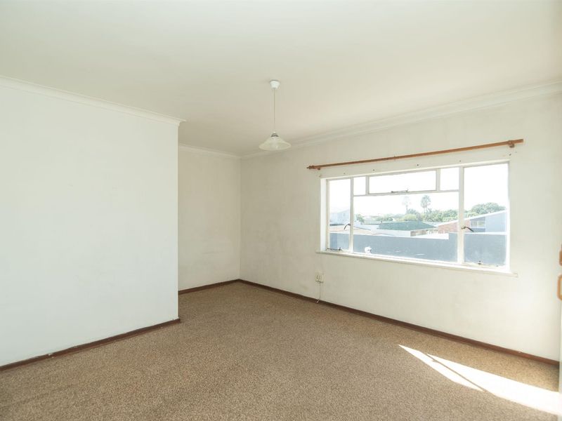 Apartment For Sale in Newton Park, Port Elizabeth - Photo 9