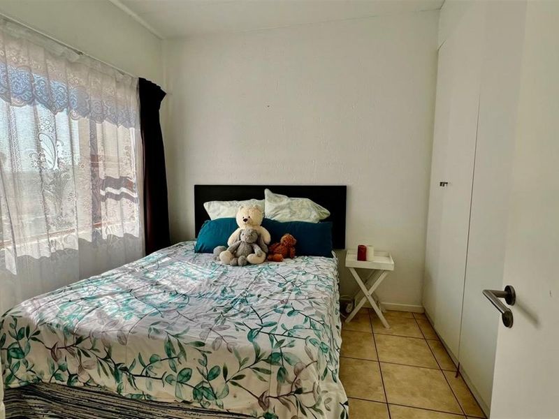 2bed 1bath - Third floor apartment - Photo 6