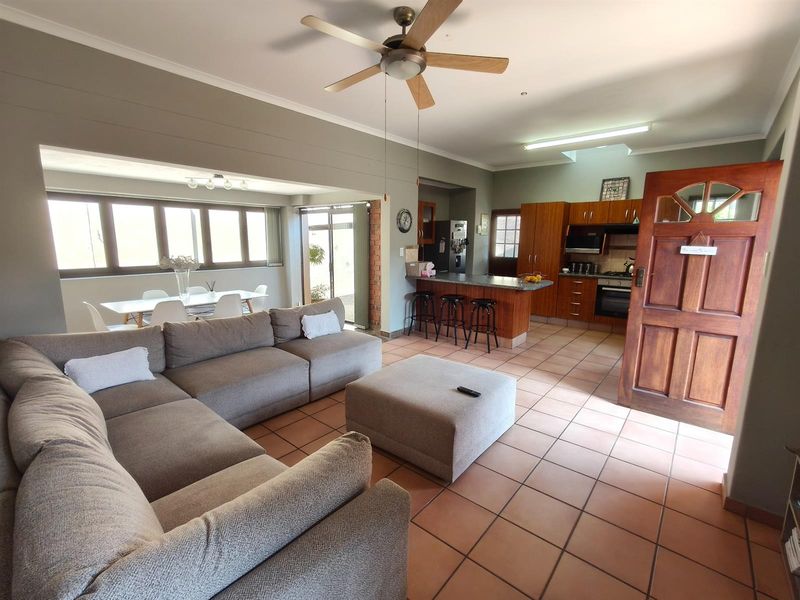 House For Sale in West Acres Ext 25, West Acres, Nelspruit - Photo 2