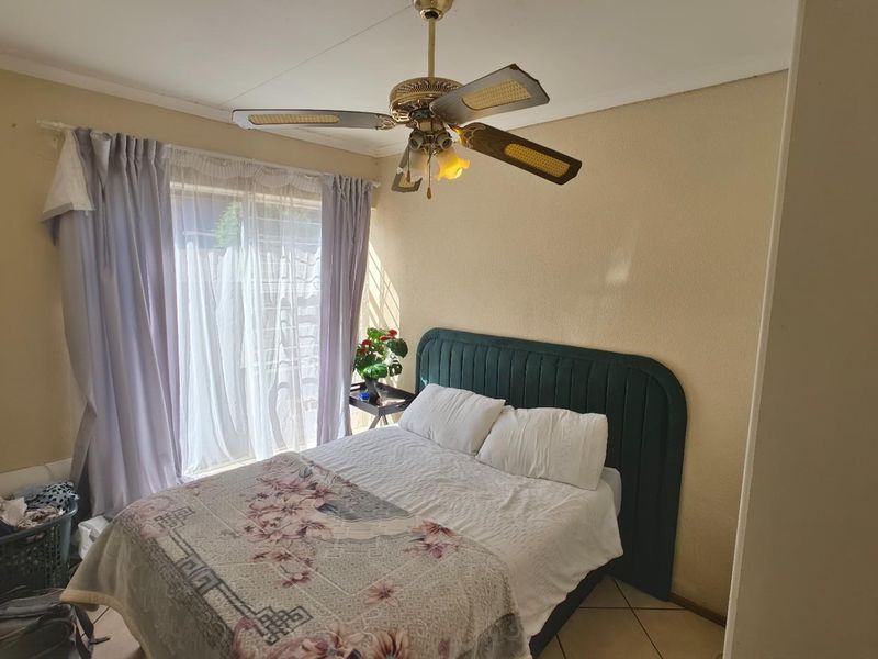 Apartment To Share in Wilro Park, Roodepoort - Photo 5