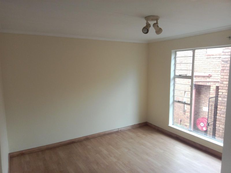 Complex For Sale in Halfway Gardens, Midrand - Photo 8