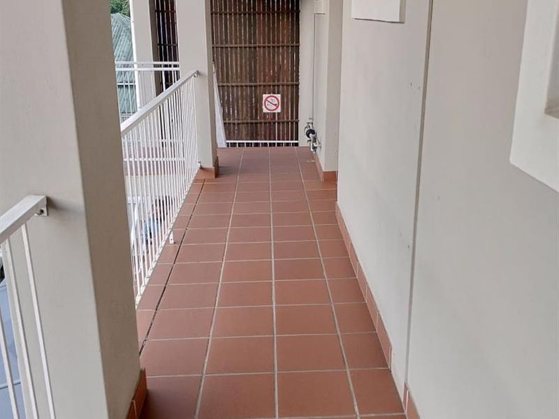 2 Bedroom Apartment to Rent in Durban Glenwood - Photo 4