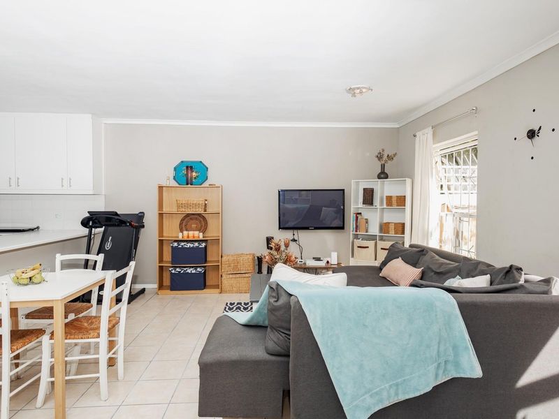 3 Bed Townhouse For Sale in Diep River, Cape Town - Photo 9