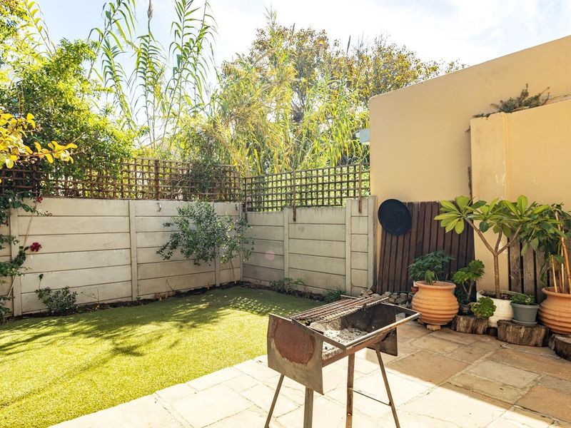 3 Bed Townhouse For Sale in Diep River, Cape Town - Photo 4