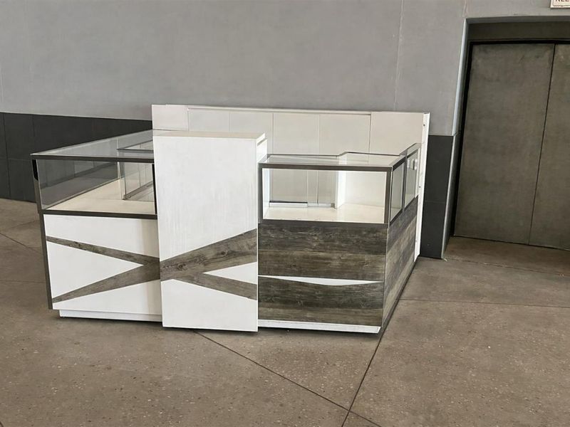 Retail Kiosk Opportunity Village Square, Durbanville - Photo 2