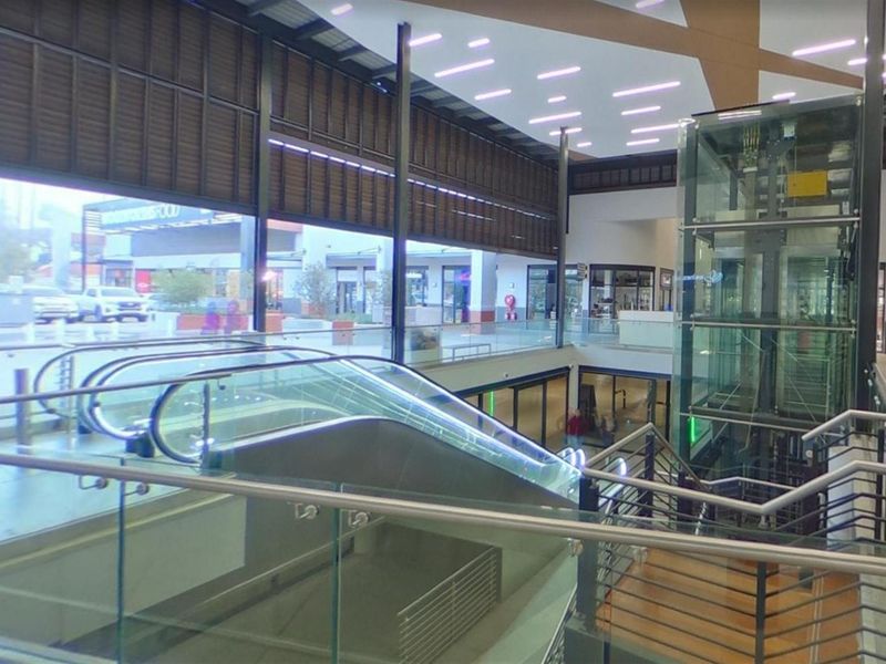 Retail Kiosk Opportunity Village Square, Durbanville - Photo 9