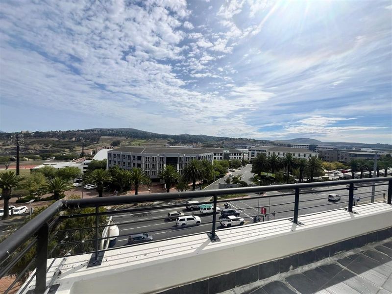 Office Space to rent at Bloemhof in Bo Oakdale  562m2 Unit 4A - 4th Floor - Photo 4