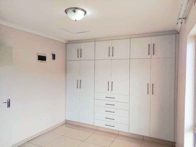 Apartment For Sale in Dawncrest, Verulam, KwaZulu Natal - Photo 7