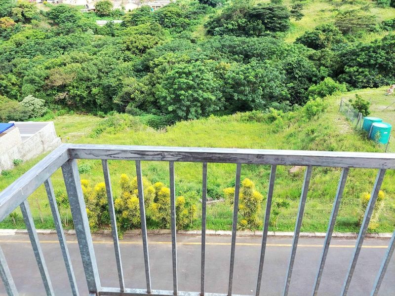 Apartment For Sale in Dawncrest, Verulam, KwaZulu Natal - Photo 2