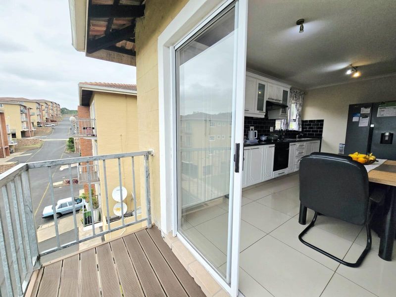 Apartment For Sale in Dawncrest, Verulam, KwaZulu Natal - Photo 1