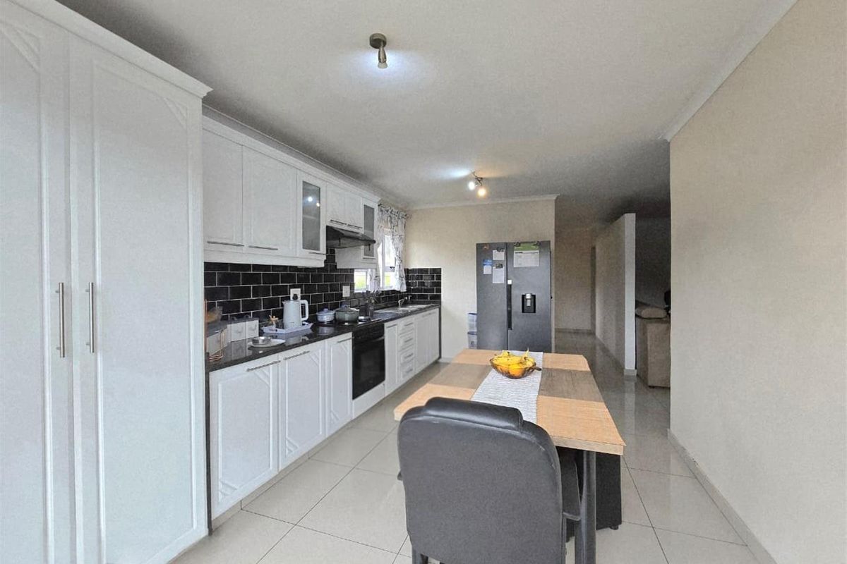 Apartment For Sale in Dawncrest, Verulam, KwaZulu Natal - Photo 3