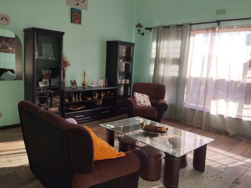 3 Bedroom House For Sale in Vredenburg - Photo 6