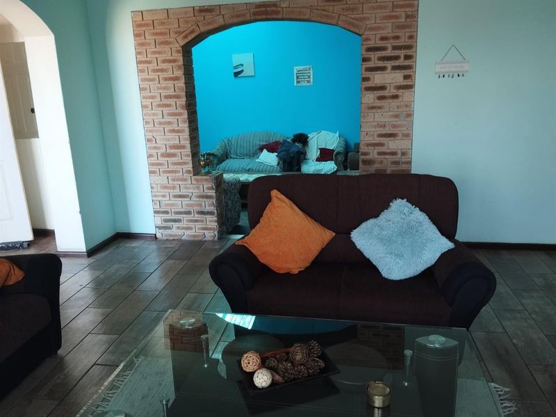 3 Bedroom House For Sale in Vredenburg - Photo 9