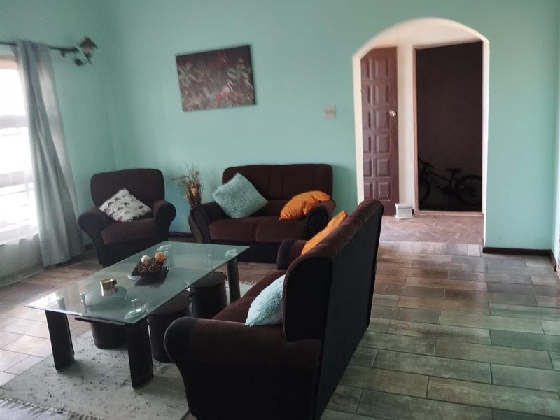 3 Bedroom House For Sale in Vredenburg - Photo 8