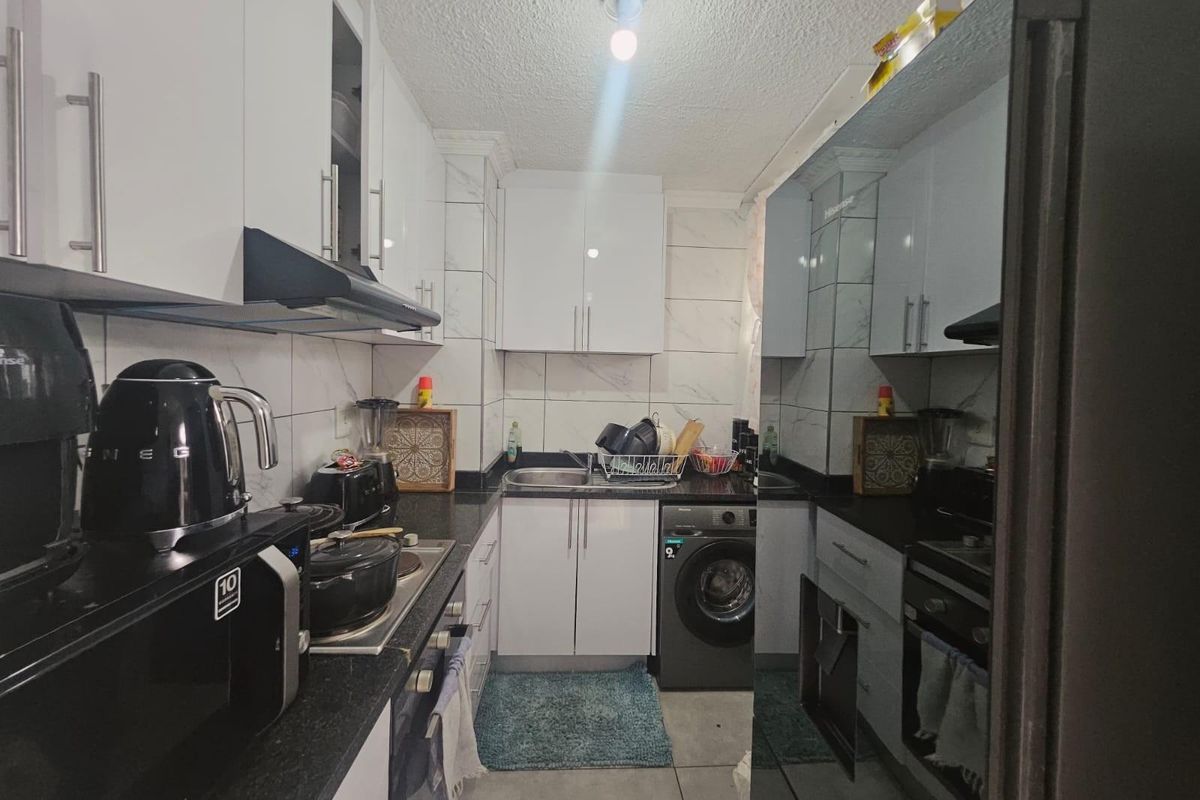 Apartment For Sale in Bulwer Durban - Photo 4