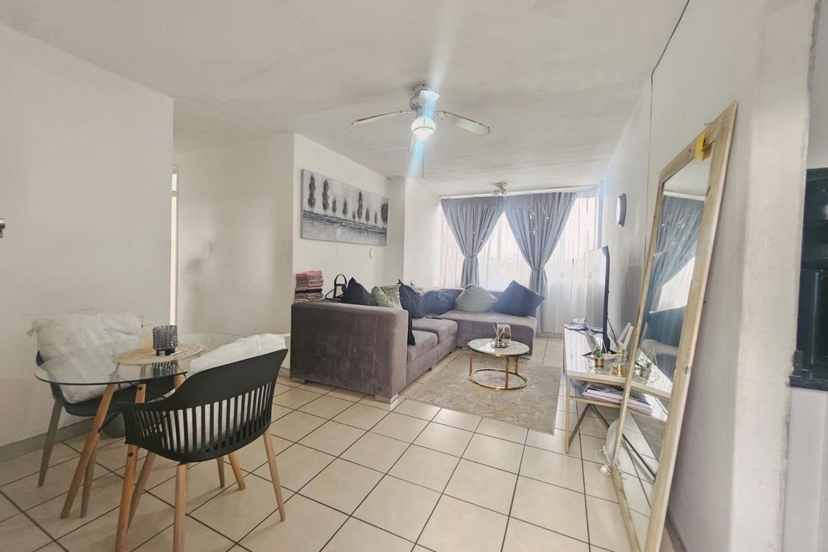 Apartment For Sale in Bulwer Durban - Photo 5