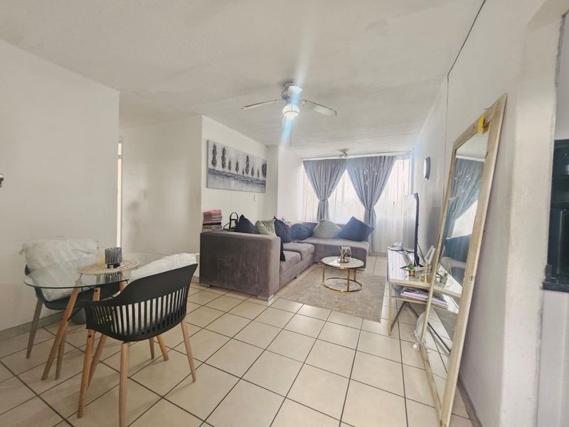 Apartment For Sale in Bulwer Durban - Photo 5