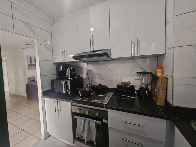 Apartment For Sale in Bulwer Durban - Photo 3