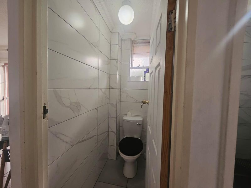 Apartment For Sale in Bulwer Durban - Photo 10