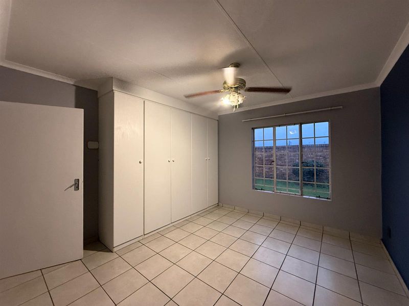 NEAT, NEW AND NOW AVAILABLE 2 BEDROOM TOWNHOUSE IN ELARDUS PARK - Photo 8