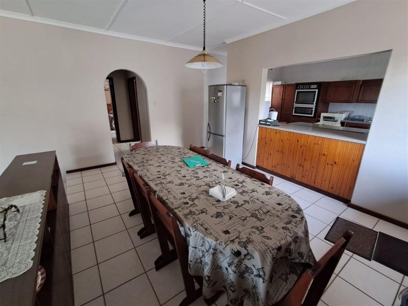 House With Flatlet For Sale In Uvongo, Kwazulu-Natal - Photo 6