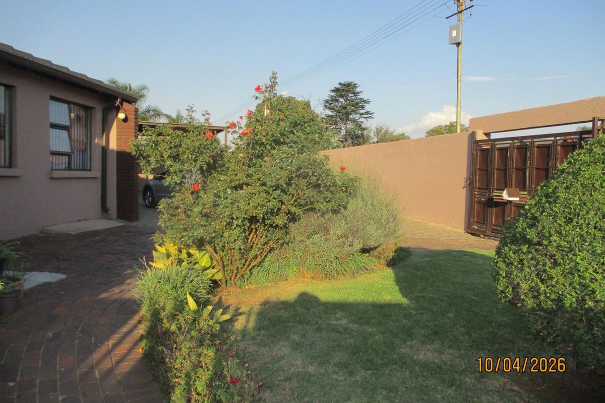 3 Bed House For Sale in Leondale, Roodekop, Germiston - Photo 5