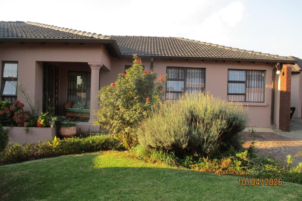 3 Bed House For Sale in Leondale, Roodekop, Germiston - Photo 2