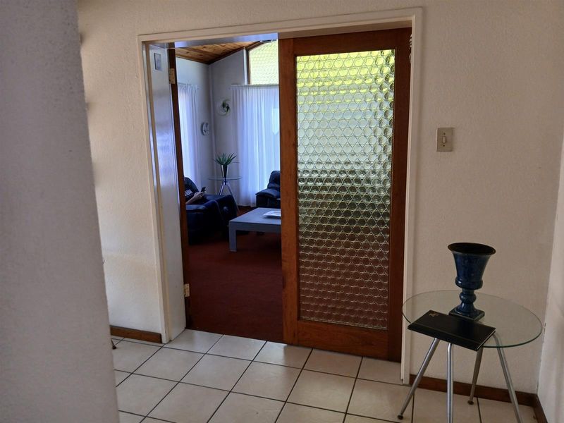 House For Sale in Table View, Blouberg - Photo 4