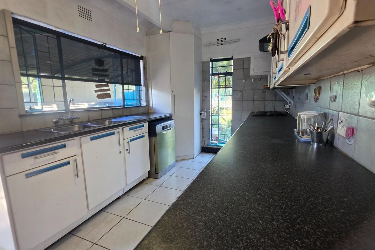 House For Sale in Wolmer, Pretoria - Photo 2