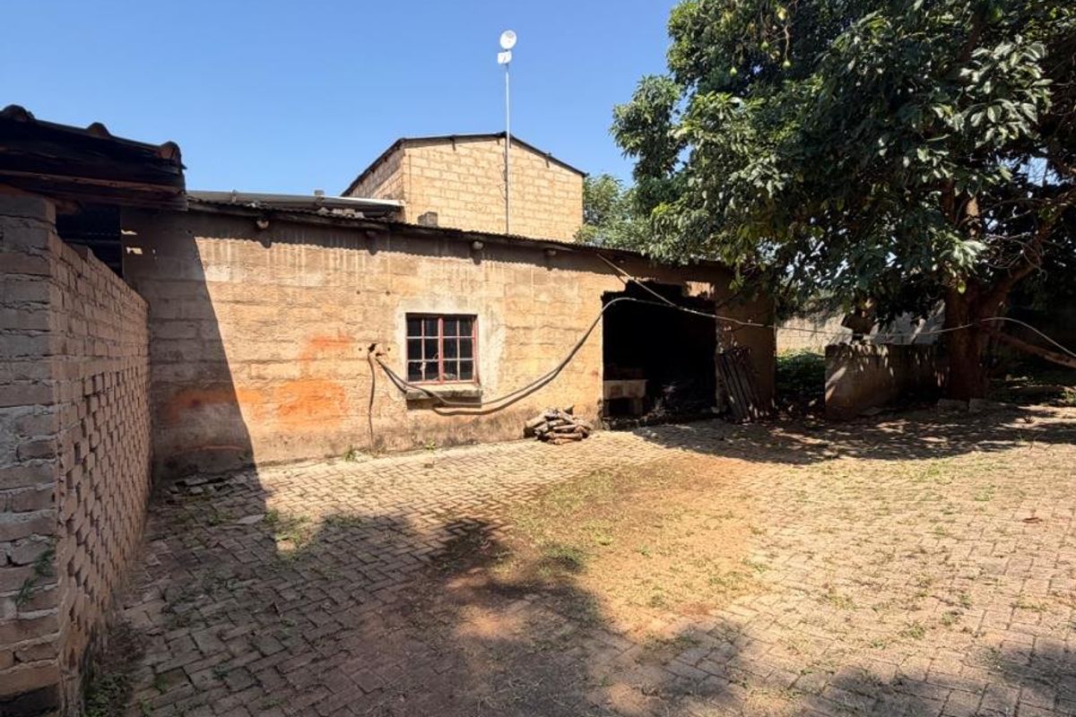 Farm For Sale in White River AH, White River - Photo 2