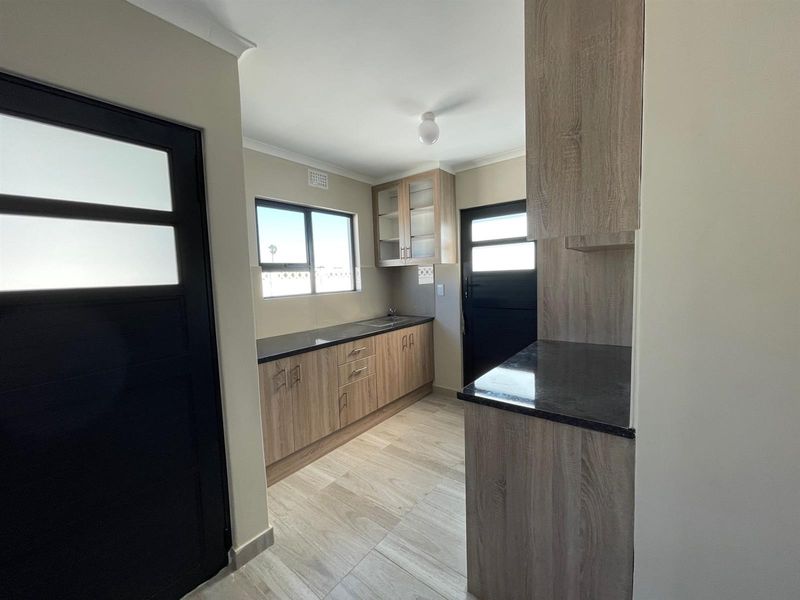 2 Bedroom Home to Rent in Dennemere - Photo 3