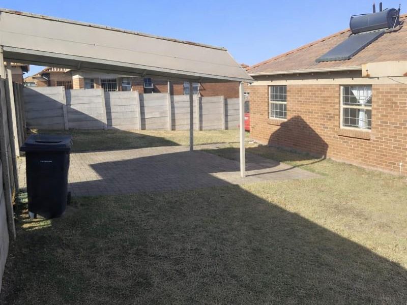 3 Bedroom House for Sale in Centurion, Thatch Hill Estate - Photo 8