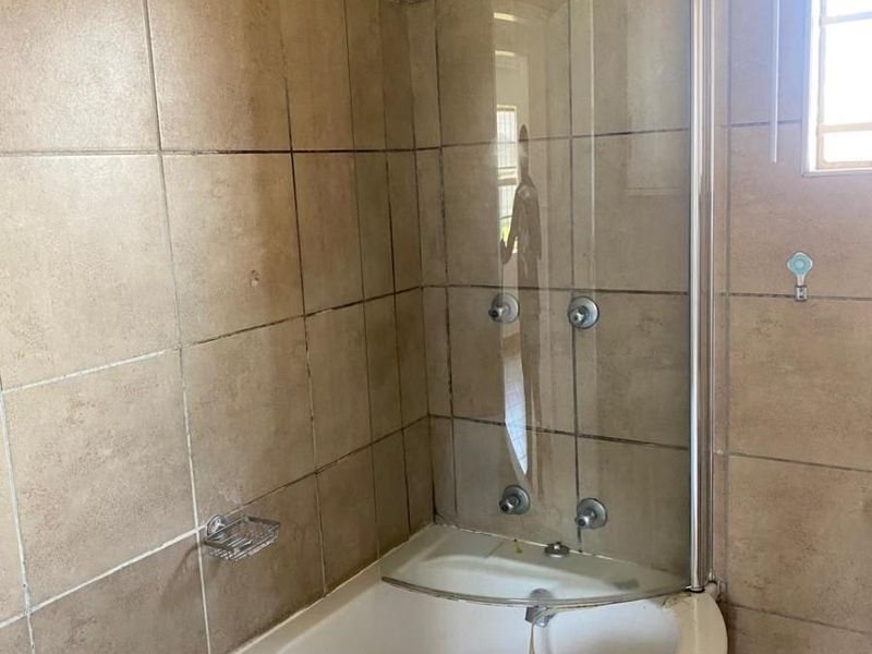3 Bedroom House for Sale in Centurion, Thatch Hill Estate - Photo 7