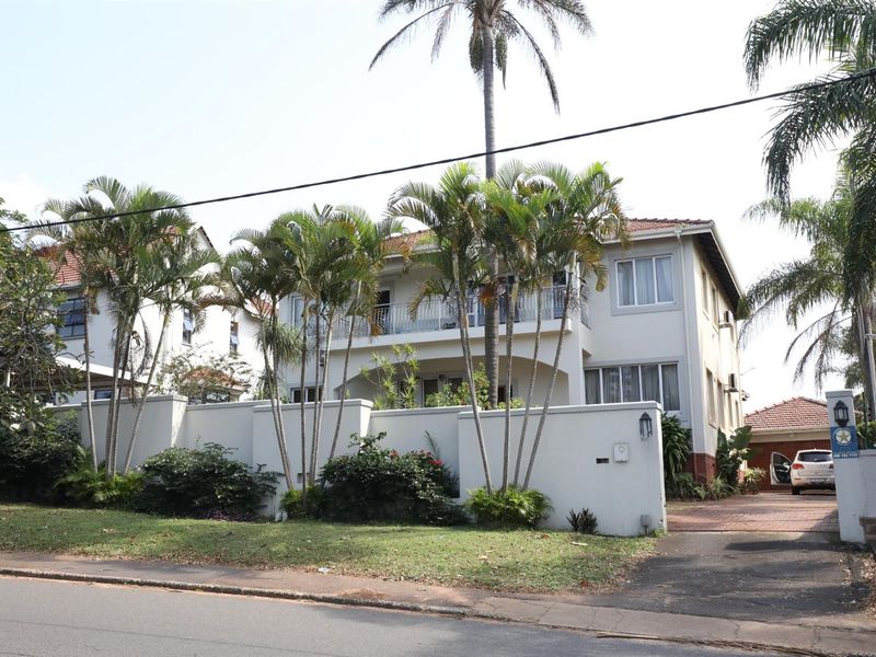 5 Bedroom Double-Story House For Sale in Athlone, Durban North, KwaZulu Natal - Photo 2