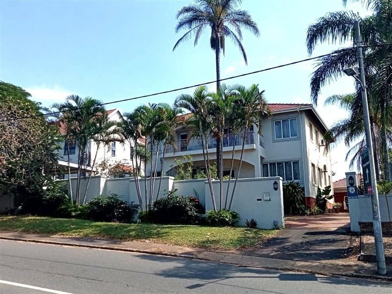 5 Bedroom Double-Story House For Sale in Athlone, Durban North, KwaZulu Natal - Photo 8