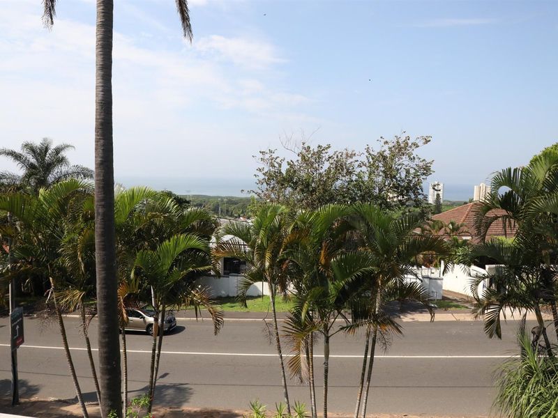 5 Bedroom Double-Story House For Sale in Athlone, Durban North, KwaZulu Natal - Photo 6