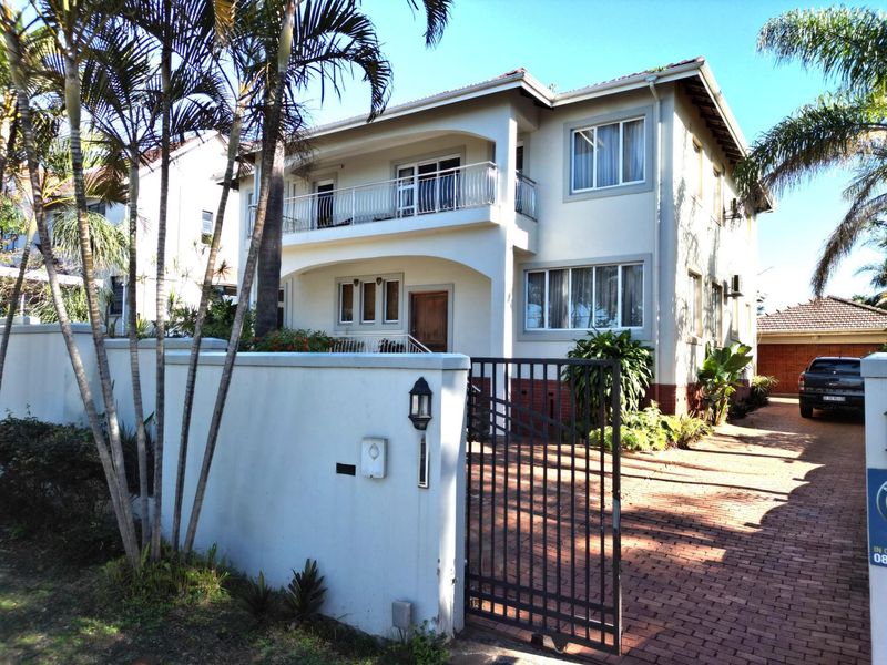 5 Bedroom Double-Story House For Sale in Athlone, Durban North, KwaZulu Natal - Photo 10