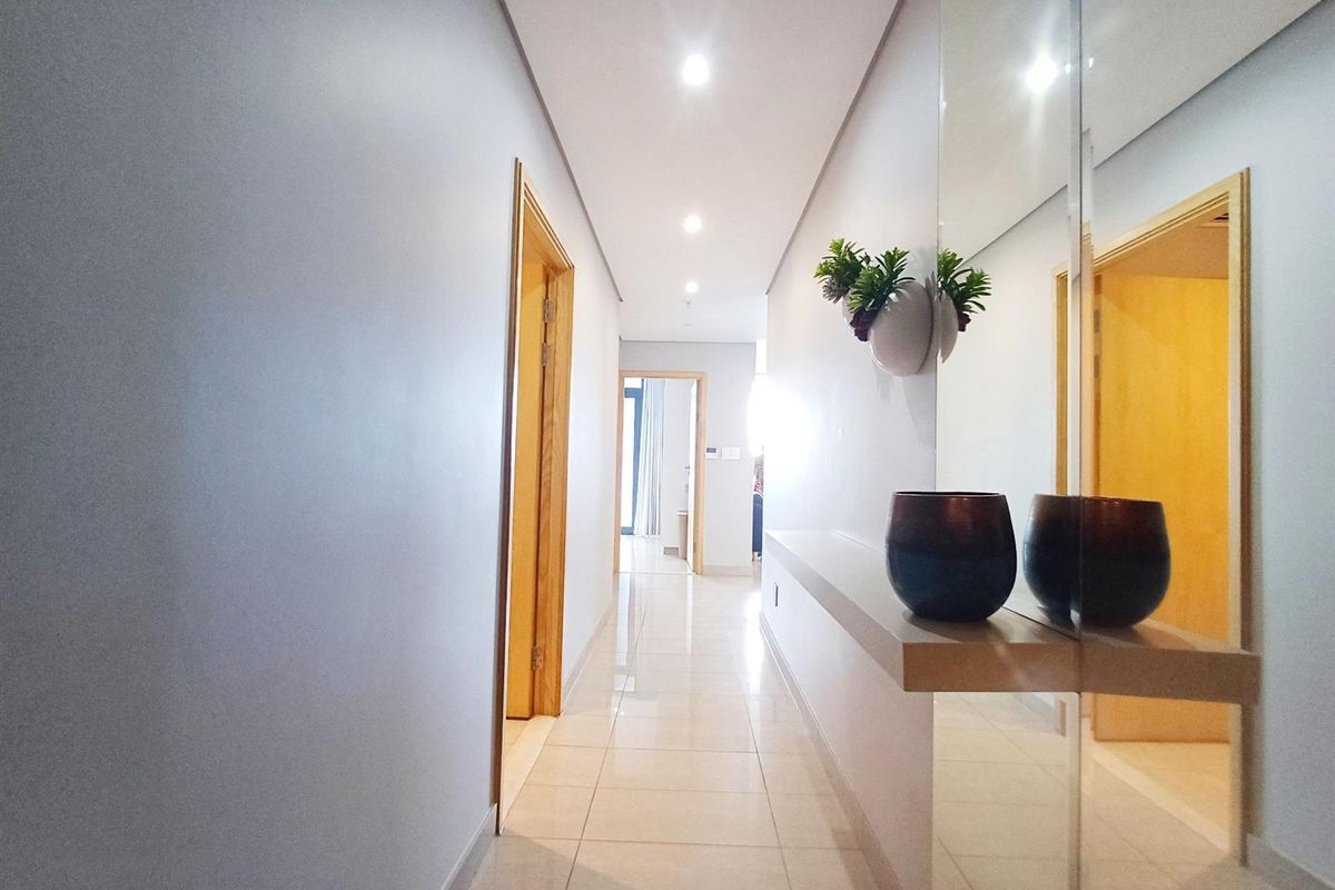 Two Bedroom Seventh Floor Luxury Apartment in Umhlanga for Sale - Photo 5
