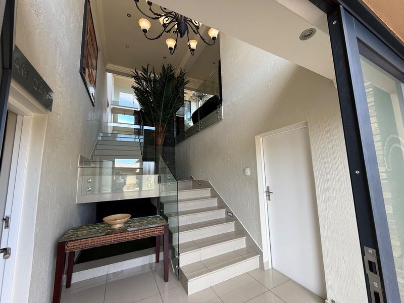 4 Bedroom House In Shelly Beach - Photo 3