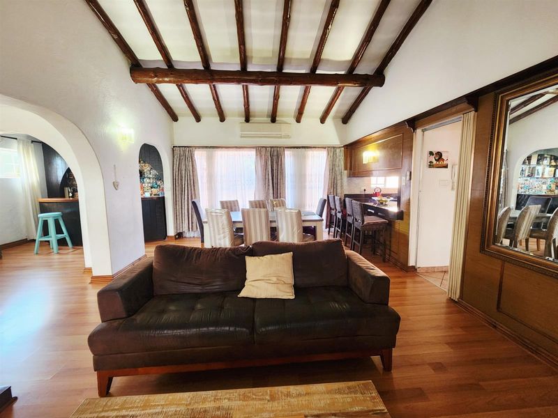 3 Bedroom 2 Bathroom House with Swimming Pool and Borehole for sale in Valhalla Centurion - Photo 9