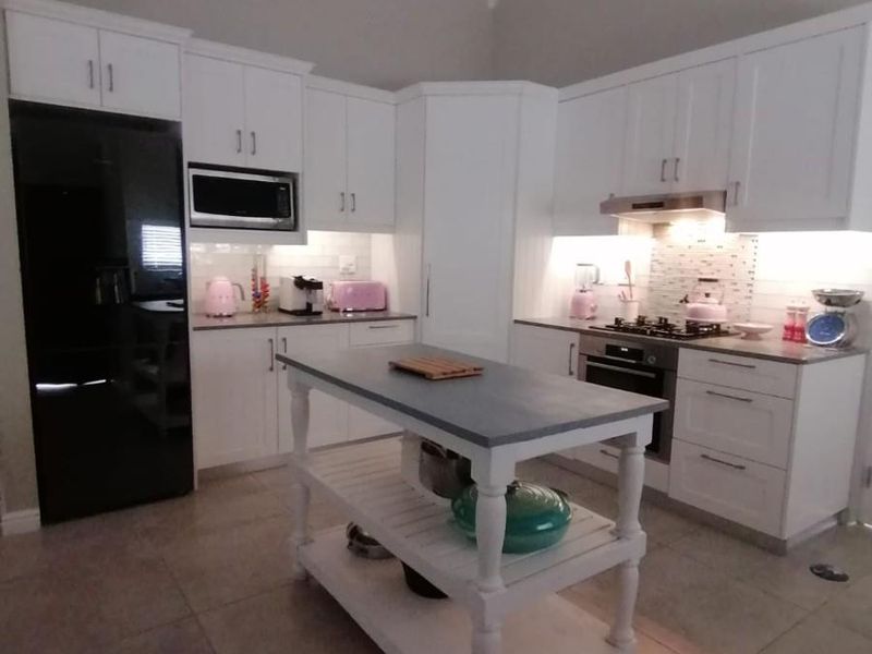 111 sqm House in Bergsigpark Sec complex in Porterville - Photo 7