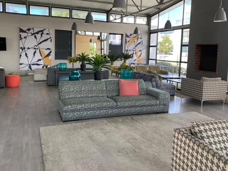 Modern 1-Bedroom Apartment in The Sandown - Lifestyle Living Redefined - Photo 10