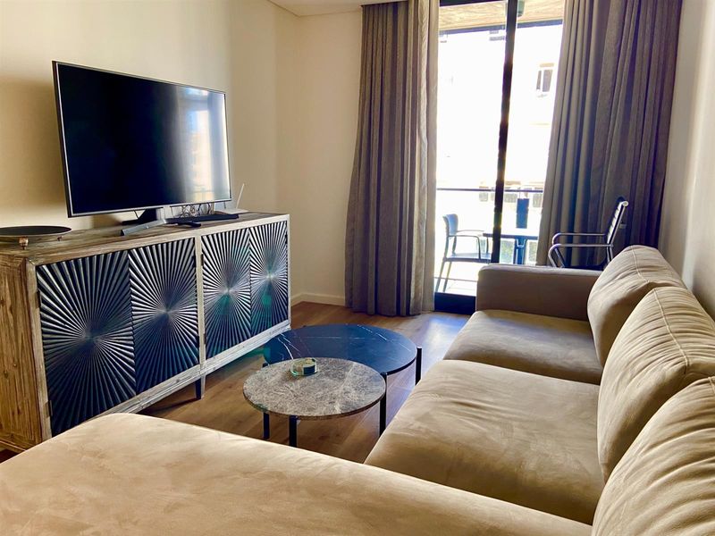 Experience the height of Sea Point Luxury in this furnished apartment - Station House building - Photo 9