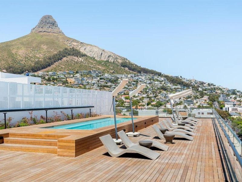 Experience the height of Sea Point Luxury in this furnished apartment - Station House building - Photo 2